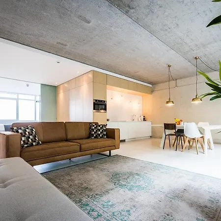 Short Group Houthavens Serviced 암스테르담